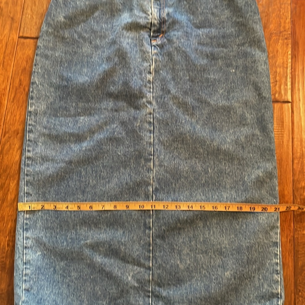 Levi’s 1990’s Denim skirt Made in USA - Picture 13 of 13